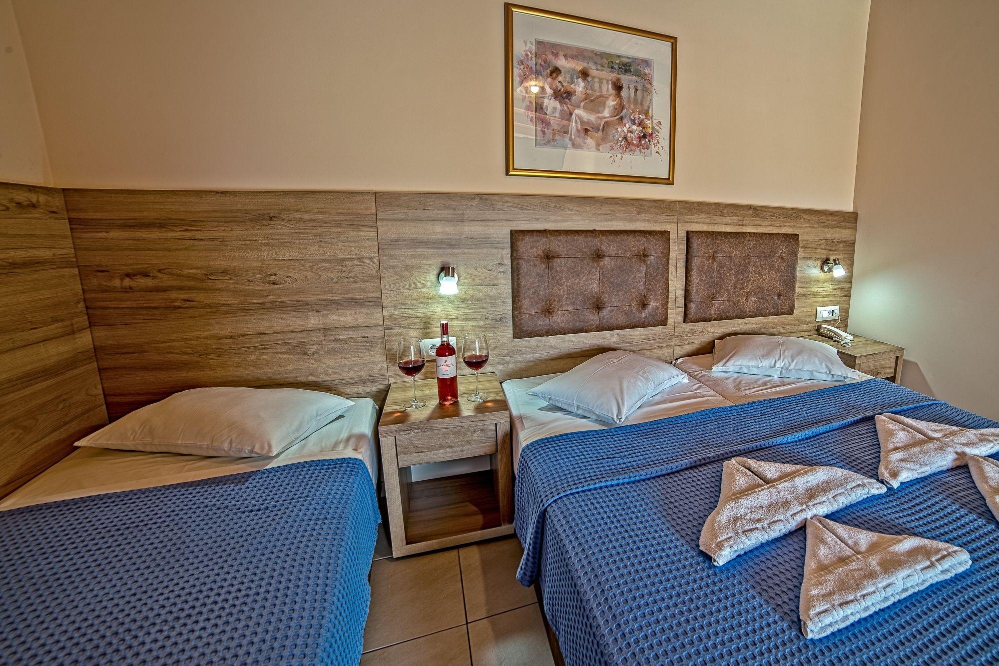 Blue Aegean Hotel & Suites Gouvai Exteriör bild