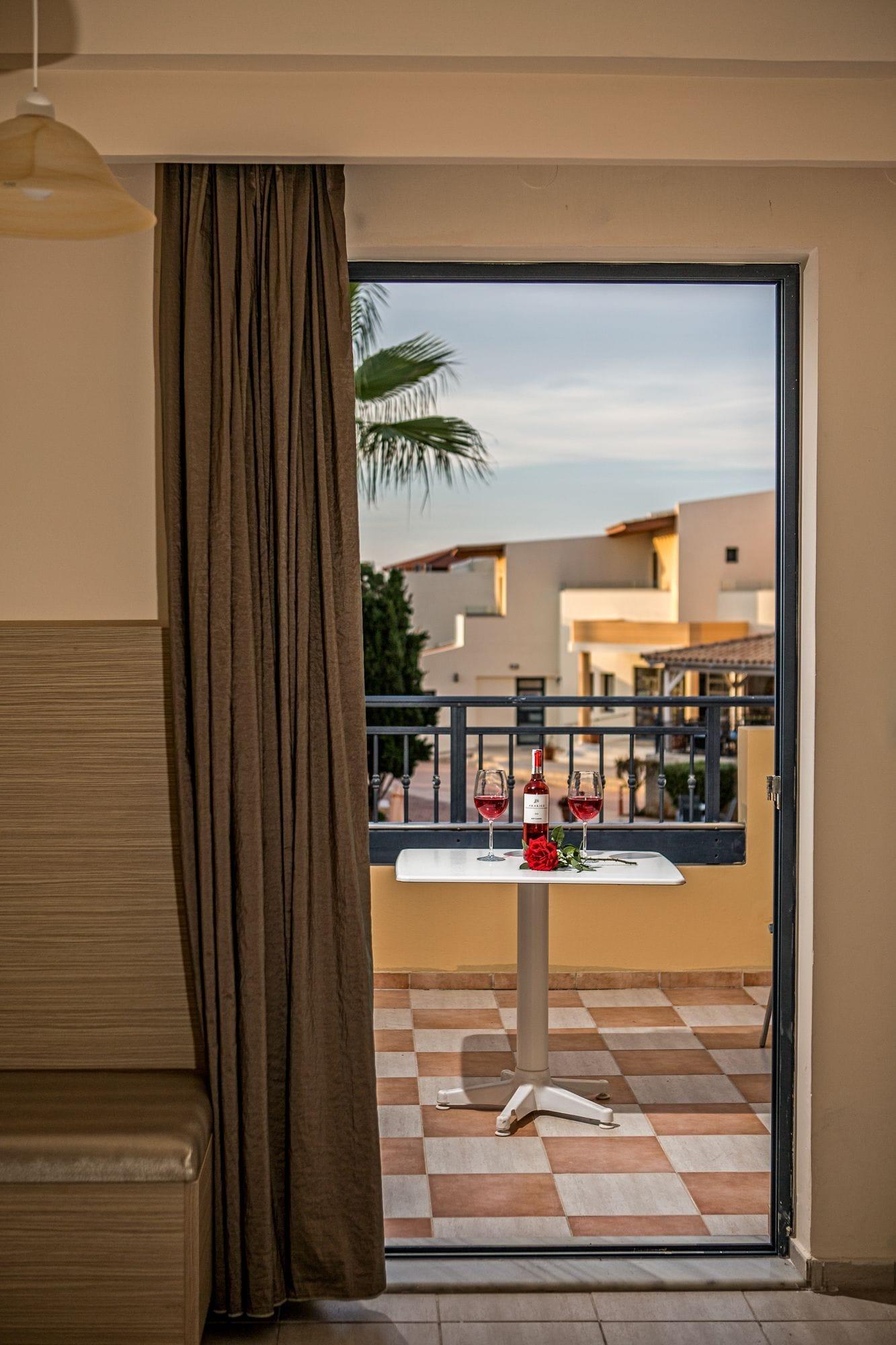 Blue Aegean Hotel & Suites Gouvai Exteriör bild
