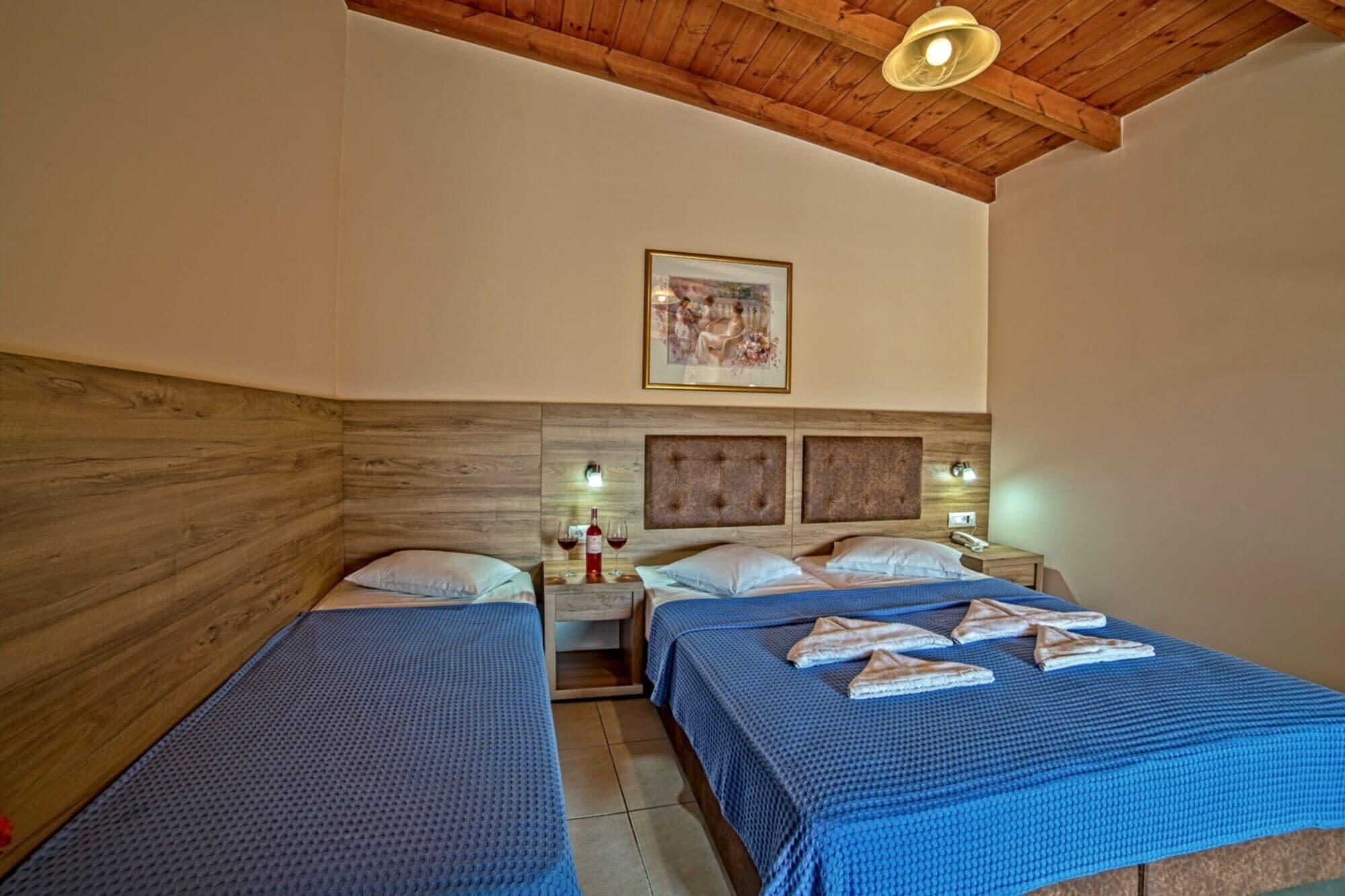 Blue Aegean Hotel & Suites Gouvai Exteriör bild
